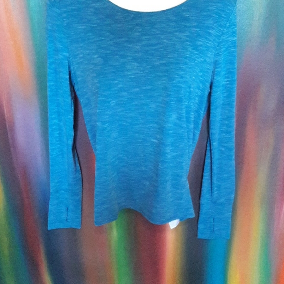 Gapfit Breathe Pullover Top - Picture 7 of 7